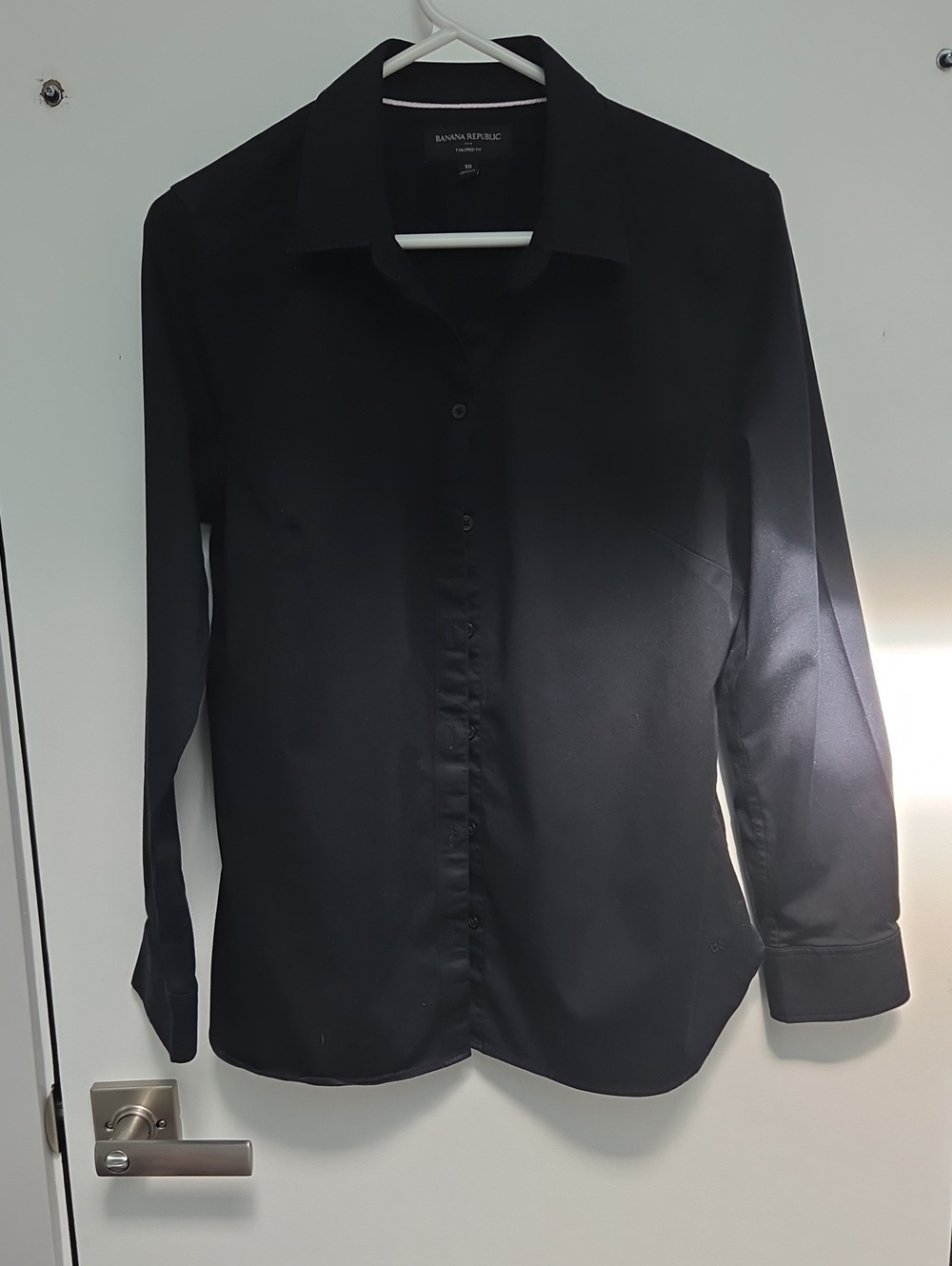 Banana Republic Black Women's Long-Sleeve Tailored Blouse. Sz 10
